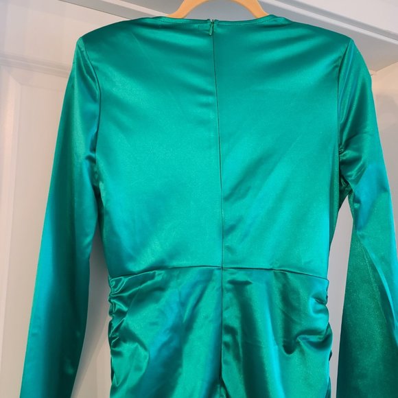 Green Satin Spandex Party Dress! - Picture 6 of 9